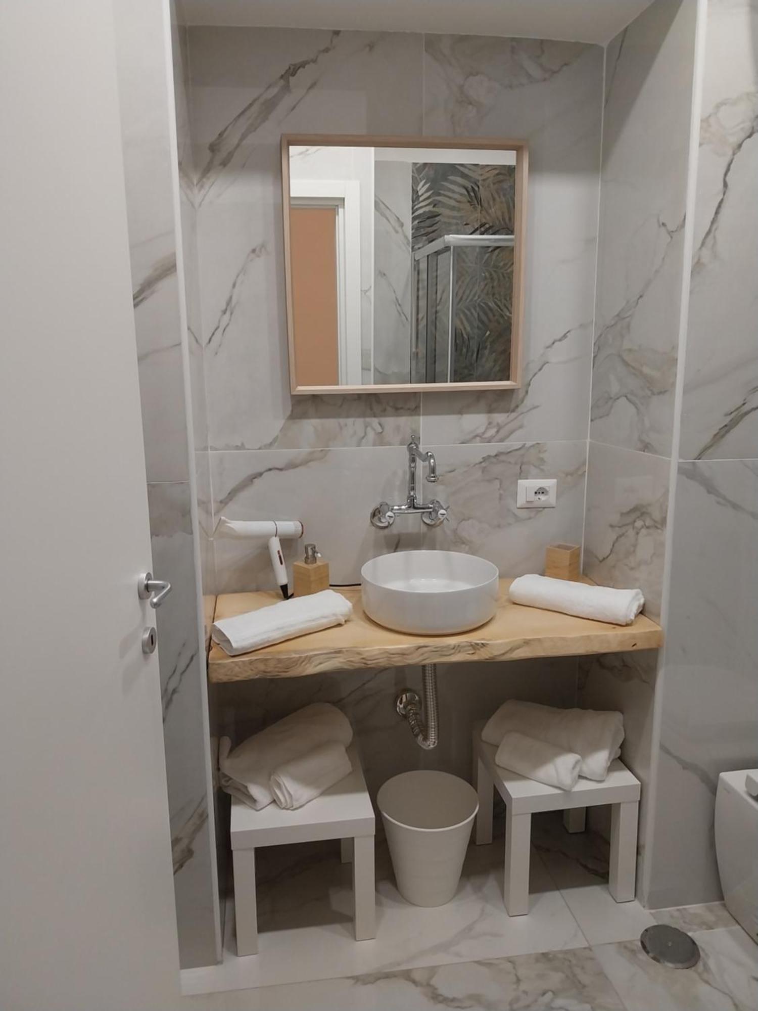 Quartieri Spagnoli House Naples Room photo